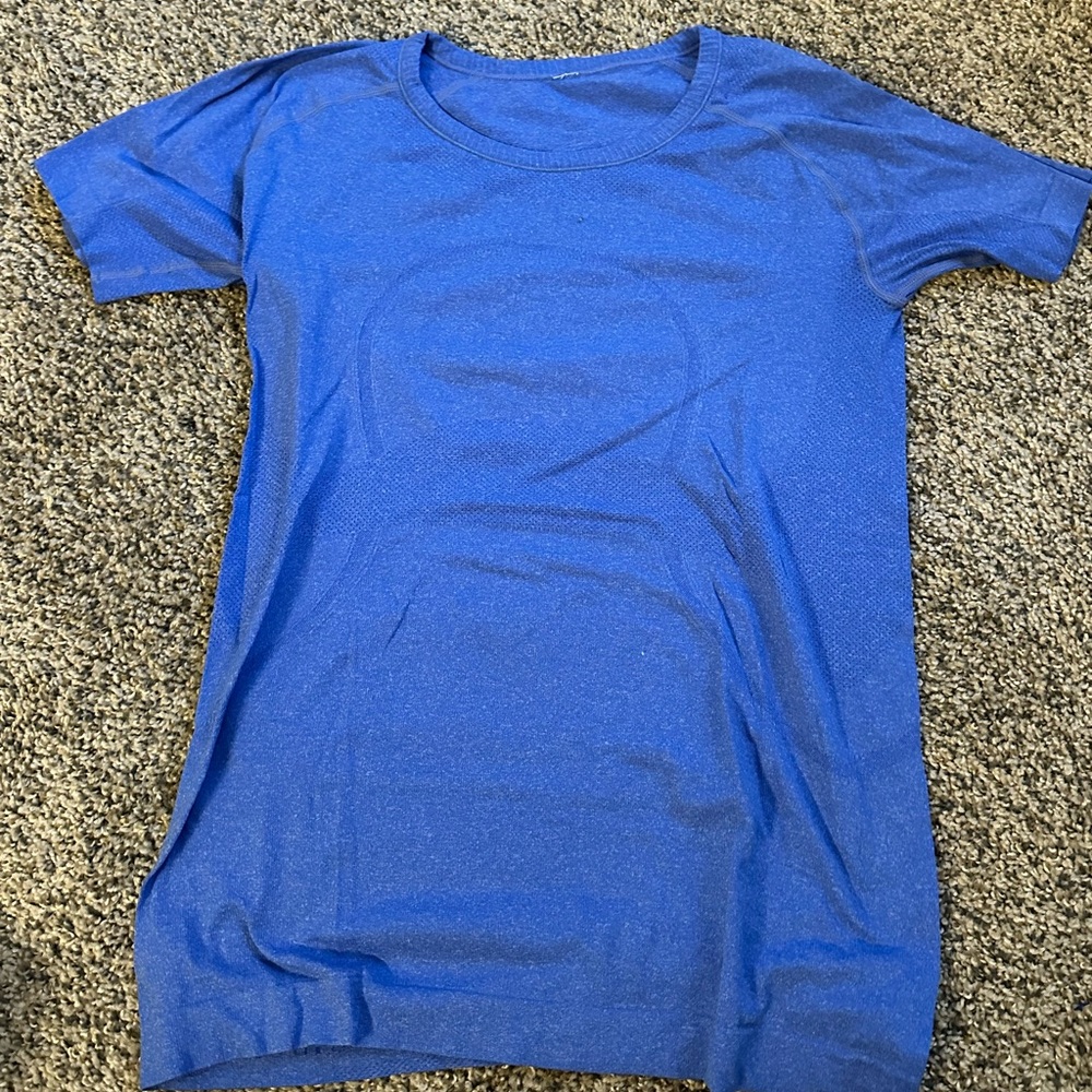 blue lululemon top!!!